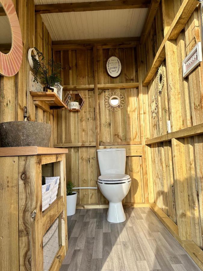 Deerstone Glamping-Pinhaw Beacon Dome Hot Tub Hotell Earby Eksteriør bilde