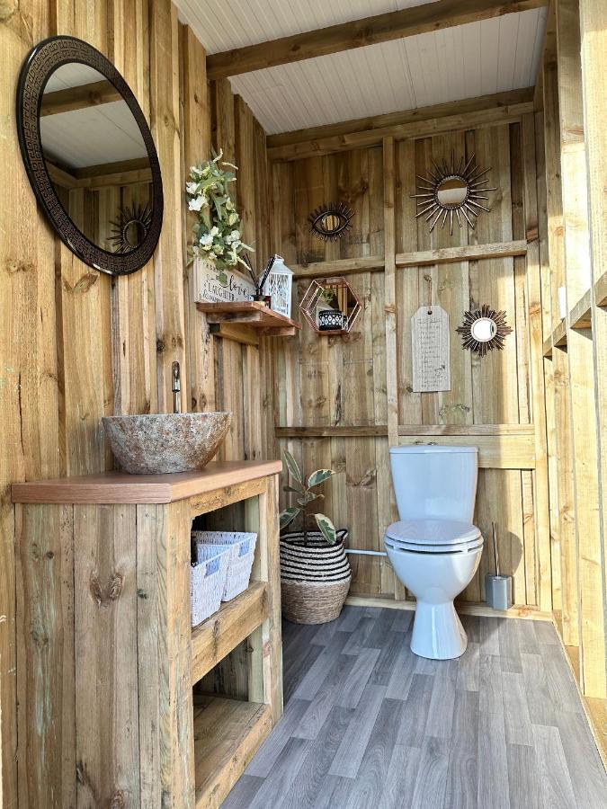 Deerstone Glamping-Pinhaw Beacon Dome Hot Tub Hotell Earby Eksteriør bilde